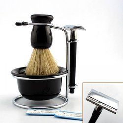The Double Edged Razor Pack Black Zestaw do Golenia Brody Maszynka Pędzel Miseczka i Stojak