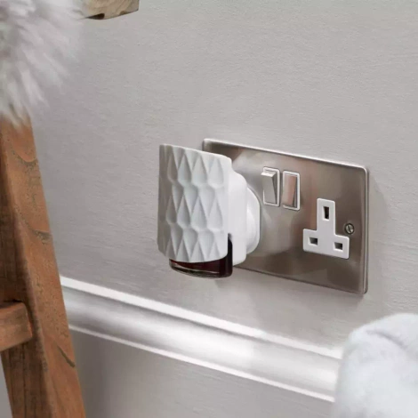 Yankee Candle ScentPlug Pattern Starter Kit Black Cherry Odświeżacz Elektryczny Baza