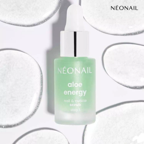 NeoNail Intensive Nail Moisturizing Zestaw na przebarwione i rozdwajające się paznokcie 2x6,5ml, 7,5ml